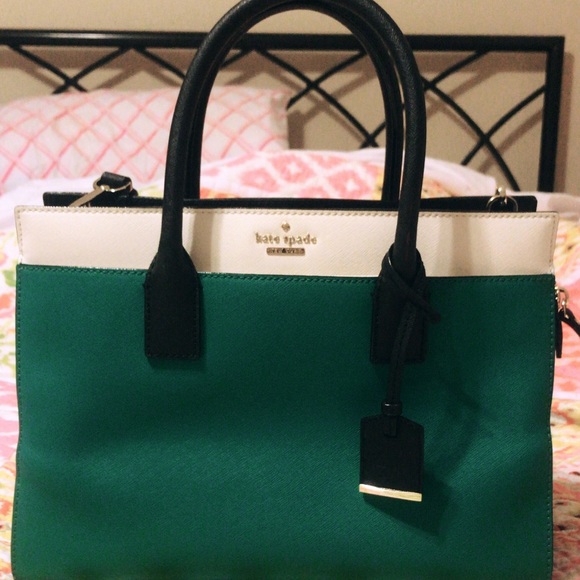 Kate Spade Green, White, & Navy Tote with strap - Picture 7 of 8